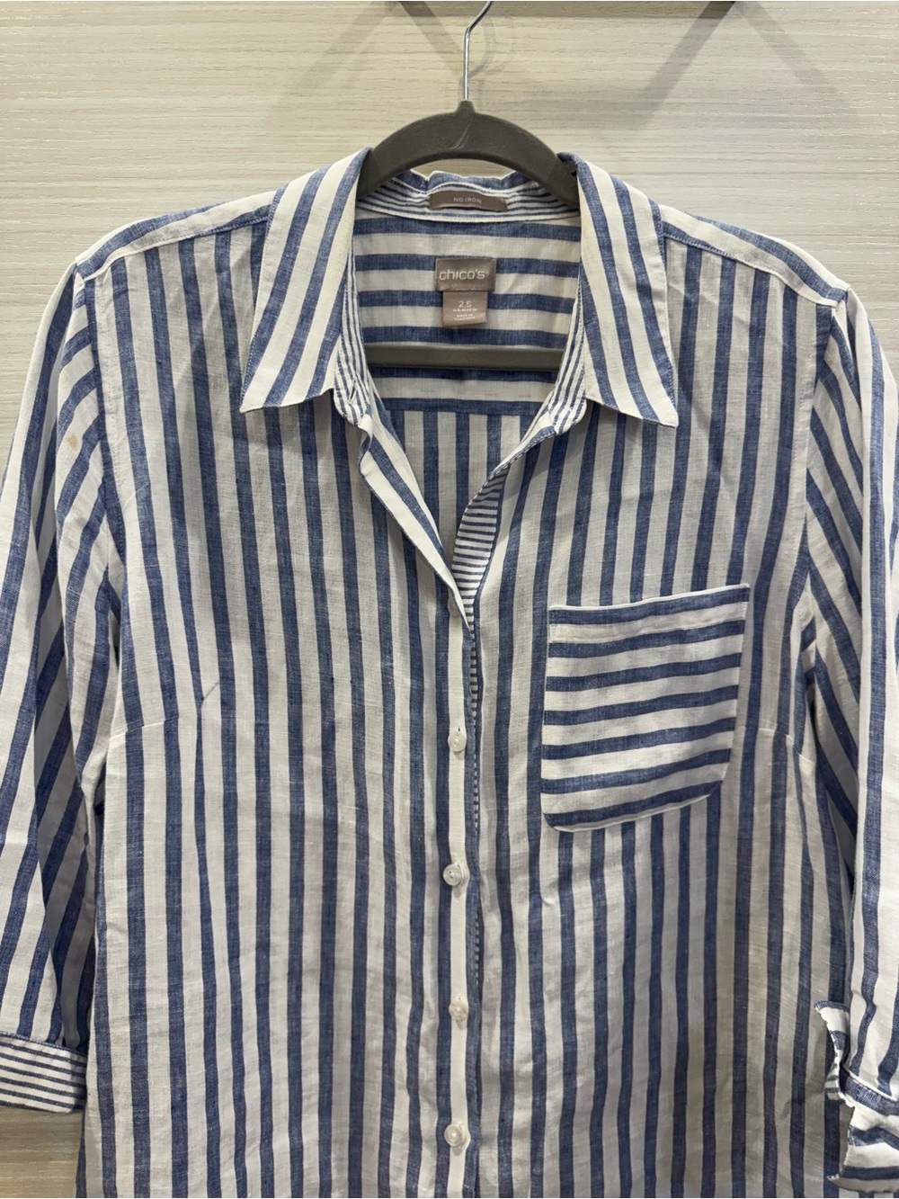 Chico's Linen Blue and White Vertical Stripe Button-Down Shirt size 2.5 or L/XL